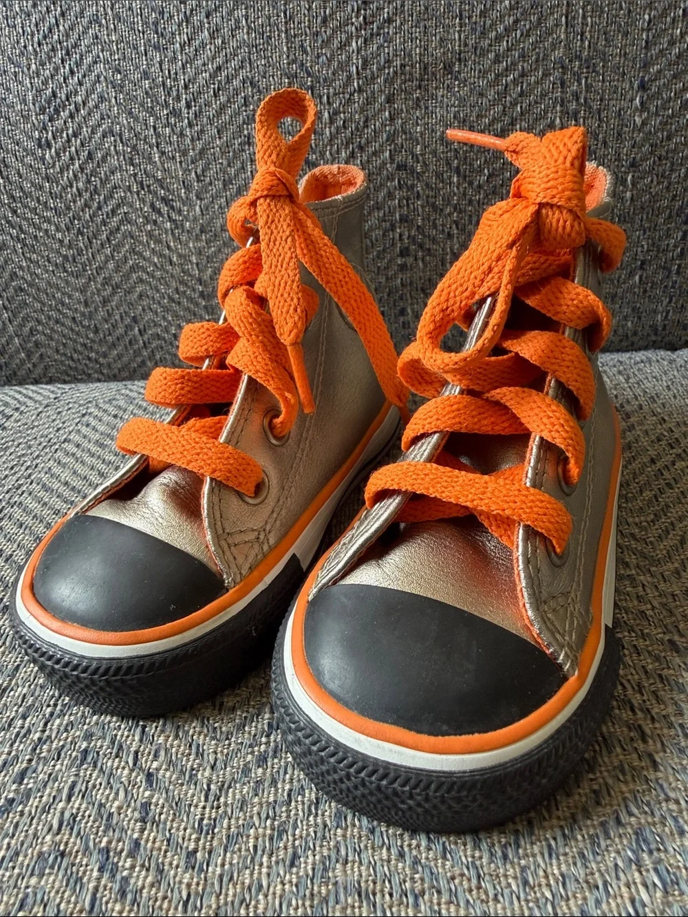 CONVERSE Chuck Taylor All Star Baby Boy Gold Metallic Leather High Top Sneaker 4